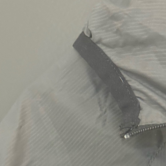 Race Face M EUC nylon lightweight biking Jacket with Hood and Quarter-Zip Design - Picture 6 of 16